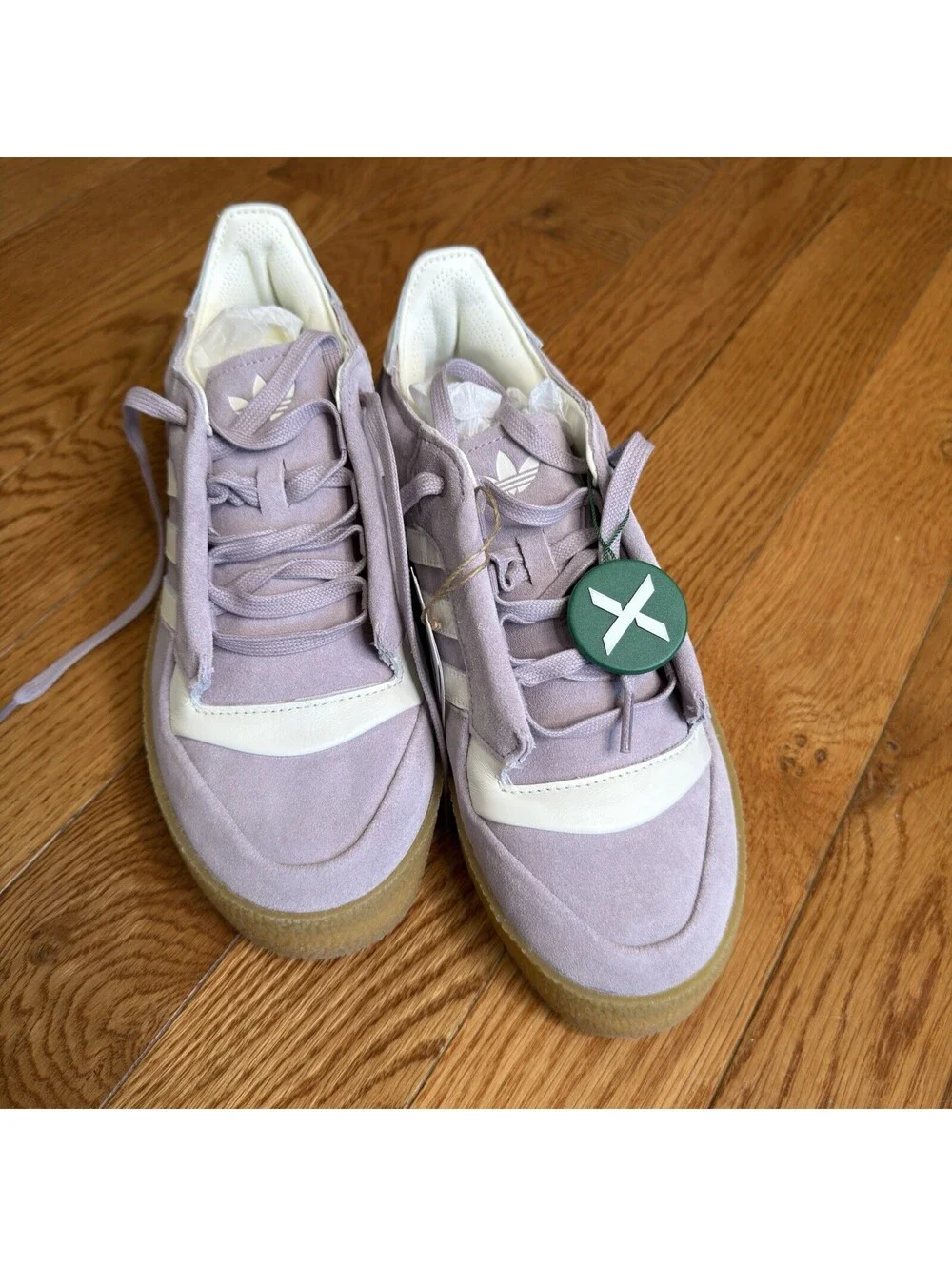 Size 9.5 Men’s, 10.5 Women’s Rivalry Crepe Mens Lifestyle Shoes (Purple/White).